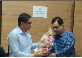 Welcome to Pr. Secy, IT&E, GoWB by SIO, NIC, WB with a bouquet