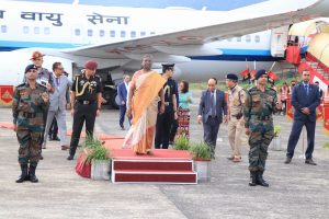 Governor welcomed to President of India