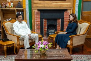 MLA Pi Baryl Vanneihsangi Calls On Governor