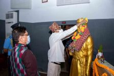Governor Performing Rituals;?>