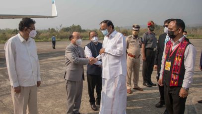 Honble Governor seeing off Hon'ble Vice President of India
