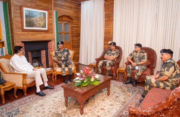 Shri Binay Kumar Jha, IGP of BSF Mizoram and Cachar and staff officers