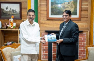 New Chief Secretary Mr Khilli Ram Meena pays courtesy call to Governor