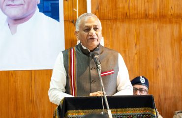 Governor Distributes Smart Boards