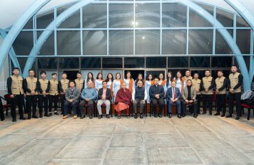 Governor Hosts Christmas Carol Service