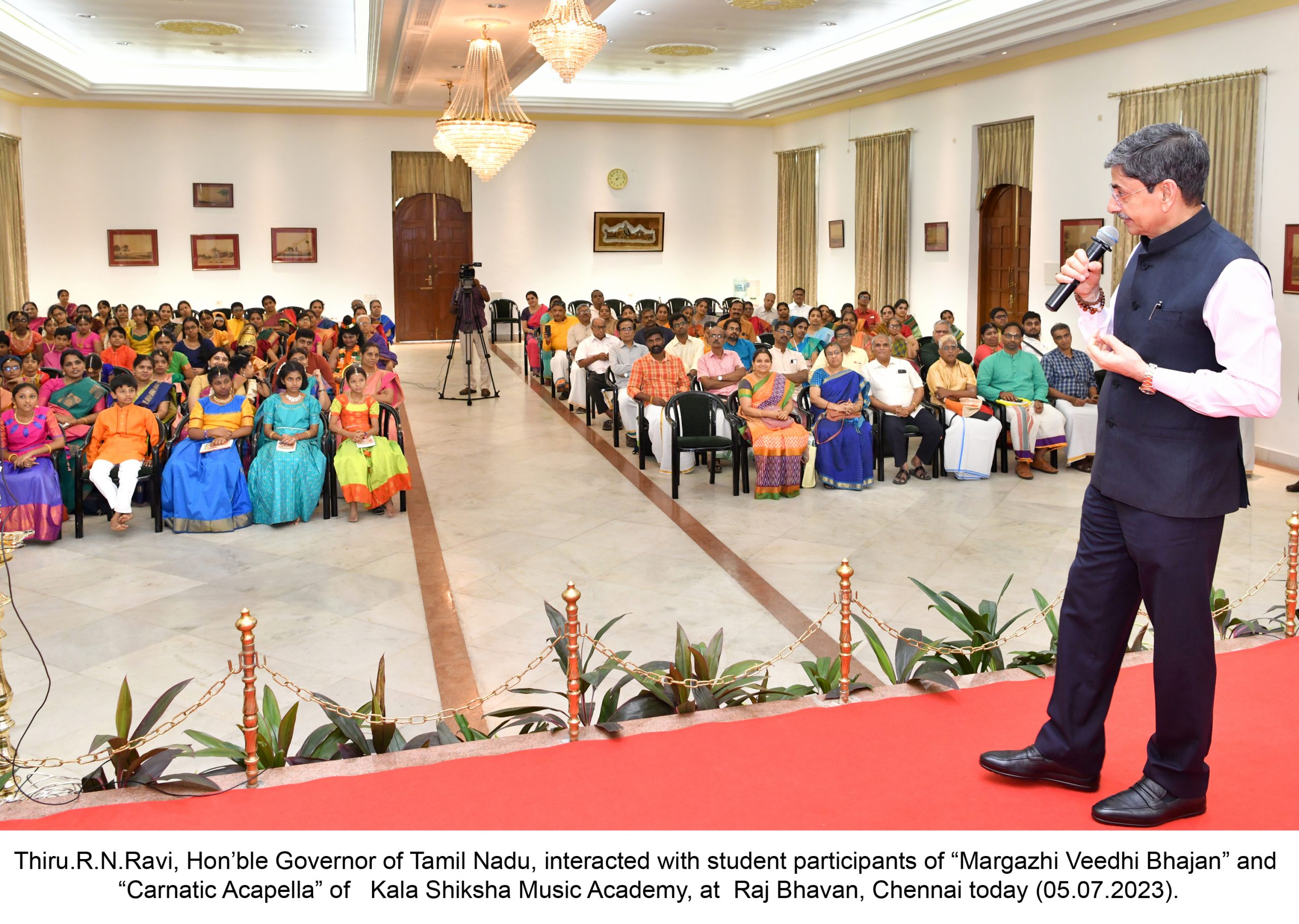 Thiru.R.N.Ravi, Hon'ble Governor of Tamil Nadu, interacted with student participants of 