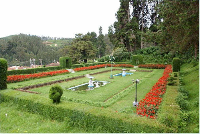 Raj Bhavan, Udhagamandalam - Tennis Court Garden