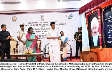 Smt. Droupadi Murmu, Hon'ble President of India, unveiled the portrait of Mahakavi Subramaniya Bharathiar 3