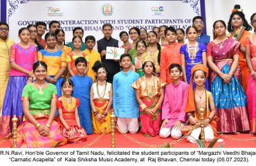 Thiru.R.N.Ravi, Hon'ble Governor of Tamil Nadu, felicitated the student participants of 