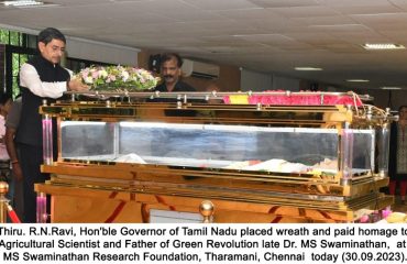 Hon'ble Governor of Tamil Nadu paid homage to Agricultural Scientist and Father of Green Revolution late Dr. MS Swaminathan on 30.09.2023