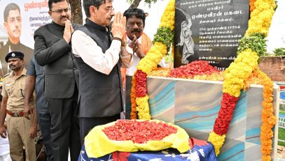 Hon’ble Governor of Tamil Nadu, paid floral tribute at Ondi Veeran Memorial, Pachheri,Tenkasi district- 29.09.2023