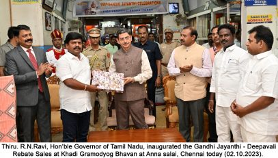 Thiru. R.N.Ravi, Hon'ble Governor of Tamil Nadu, inaugurated the Gandhi Jayanthi - Deepavali Rebate Sales at Khadi Gramodyog Bhavan at Anna salai, Chennai - 02.10.2023.