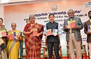 Thiru.R.N.Ravi, Hon’ble Governor of Tamil Nadu, released the books “Brhdhi Vidya” and “Unveiling the Secrets of Indian Psychology” written by Dr. Lakshmi TK., at Governor’s ‘Think to Dare’ series 11 : Hon’ble Governor’s Interaction with personalities on mental health, held at Bharathiar Mandapam, Raj Bhavan, Chennai -10.10.2023