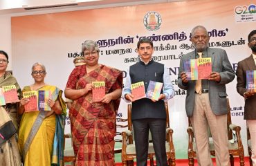 Thiru.R.N.Ravi, Hon’ble Governor of Tamil Nadu, released the books “Brhdhi Vidya” and “Unveiling the Secrets of Indian Psychology” written by Dr. Lakshmi TK., at Governor’s ‘Think to Dare’ series 11 : Hon’ble Governor’s Interaction with personalities on mental health, held at Bharathiar Mandapam, Raj Bhavan, Chennai -10.10.2023