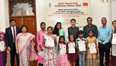 Thiru. R.N.Ravi, Hon’ble Governor of Tamil Nadu, distributed Mahila Samman Savings Certificates to women and girl children on the occasion of National Postal Week, at Raj Bhavan, Chennai - 10.10.2023