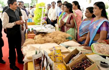 Thiru.R.N.Ravi, Hon’ble Governor of Tamil Nadu, visited the Agri Exhibition exhibited at Governor’s ‘Think To Dare’, series 12 interaction with Farm Personalities, held at Raj Bhavan, Chennai - 04.11.2023