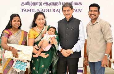 Thiru.R.N.Ravi, Hon’ble Governor of Tamil Nadu and Tmt.Laxmi Ravi, First Lady of Tamil Nadu, distributed sweets, gifts and extended their hearty Deepavali wishses to all Raj Bhavan family members at Raj Bhavan, Chennai - 10.11.2023