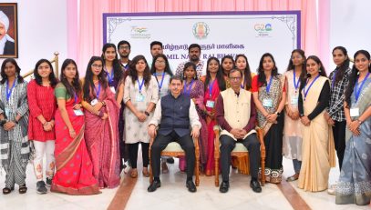 Thiru.R.N.Ravi, Hon'ble Governor of Tamil Nadu, interacted and felicitated students from Rajasthan who are on a tour of Tamil Nadu under Yuva Sangam phase-III of 'Ek Bharat Shrestha Bharat' at Raj Bhavan, Chennai - 01.12.2023