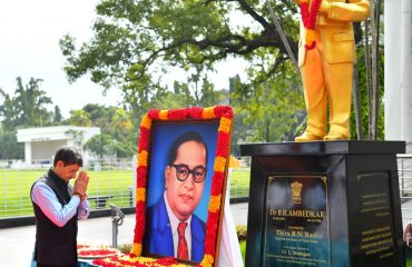 Thiru.R.N.Ravi, Hon’ble Governor of Tamil Nadu, paid floral tribute to portrait of Dr.B.R.Ambedkar on the occasion of his death anniversary at Dr.B.R.Ambedkar statue, Raj Bhavan, Chennai - 06.12.2023