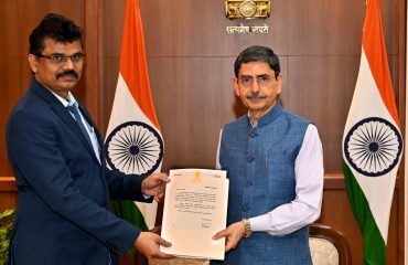 Thiru.R.N.Ravi, Hon’ble Governor of Tamil Nadu and Chancellor of Tamil Nadu Dr. J.Jayalalithaa Fisheries University, Nagapattinam, appointed Dr.N.Felix, as Vice Chancellor of Tamil Nadu Dr. J.Jayalalithaa Fisheries University, Nagapattinam, at Raj Bhavan, Chennai - 07.12.2023