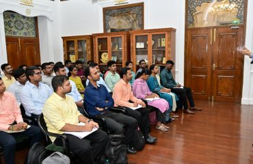 Thiru. R.N.Ravi, Hon’ble Governor of Tamil Nadu, met the bright candidates from Tamil Nadu appearing in the UPSC Personality Test-2024 and guided them for the interview, at Raj Bhavan, Chennai - 08.01.2024