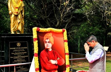 Thiru.R.N.Ravi, Hon’ble Governor of Tamil Nadu, paid floral tribute to the portrait of Swami Vivekananda on the occasion of Swami Vivekananda birth anniversary, at  Raj Bhavan, Chennai - 12.01.2024