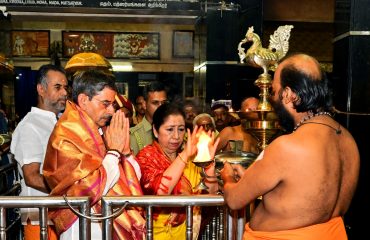 During the auspicious period of Mandal Pooja and on the eve of the holy Makara Villakku, Thiru. R.N.Ravi, Hon’ble Governor of Tamil Nadu, and First Lady of Tamil Nadu Tmt. Laxmi Ravi, prayed at the Lord Ayyappa temple, Mahalinga Puram, Chennai for the good of our brothers and sisters of Tamil Nadu and the glory of Bharath Mata - 13.01.2024
