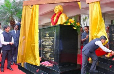 Thiru.R.N. Ravi, Hon'ble Governor of Tamil Nadu and Chancellor of Alagappa University unveiled the statue of former President of India, Dr. A.P.J.Abdul Kalam at Science Block, Alagappa University Campus, Karaikudi - 29.01.2024