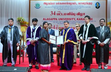 Thiru.R.N. Ravi, Hon'ble Governor of Tamil Nadu and Chancellor of Alagappa University presented degrees and medals to students at the 34th Convocation of Alagappa University, at University Auditorium, Alagappa University, Karaikudi (29.01.2024) other dignitaries were present.