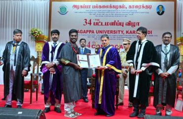 Thiru.R.N. Ravi, Hon'ble Governor of Tamil Nadu and Chancellor of Alagappa University presented degrees and medals to students at the 34th Convocation of Alagappa University, at University Auditorium, Alagappa University, Karaikudi (29.01.2024) other dignitaries were present.