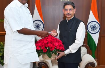 Thiru.M.Appavu, Hon’ble Speaker, Tamil Nadu Legislative Assembly, extended invitation to Thiru.R.N.Ravi, Hon’ble Governor of Tamil Nadu, at Raj Bhavan, Chennai (02.02.2024) to deliver Governor’s address in the Legislative Assembly