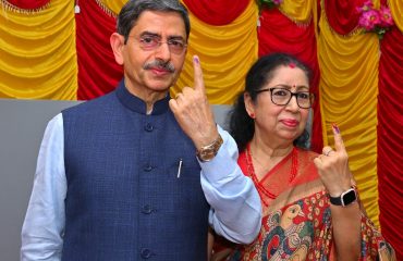 Thiru. R.N.Ravi, Hon’ble Governor of Tamil Nadu and First Lady of Tamil Nadu Tmt. Laxmi Ravi, cast their votes at Advent Christian Middle School, Velacherry main road, Chennai on 19.04.2024.