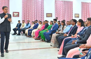 Thiru.R.N.Ravi, Hon’ble Governor of Tamil Nadu, felicitated and interacted with the successful candidates of Indian Civil Services Examination-2023 and Indian Forest Service Examination-2023, at Bharathiar Mandapam, Raj Bhavan, Chennai - 17.05.2024.