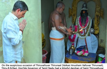 Hon’ble Governor of Tamil Nadu visited Arulmigu Thiruvalluvar Temple in Mylapore, Chennai on the occasion of Thiruvalluvar Thirunaal (Vaikasi Anusham Valluvar Thirunaal) - 24.05.2024