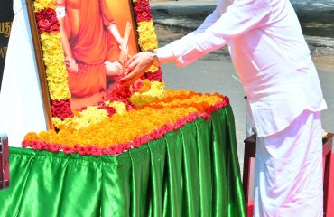 Hon'ble Governor of Tamil Nadu paid floral tributes to the portrait of the Great Saint Thiruvalluvar on the occasion of Thiruvalluvar Thirunaal (Vaikasi Anusham Valluvar Thirunaal) at Thiruvalluvar Statue ,Raj Bhavan, Chennai - 24.05.2024