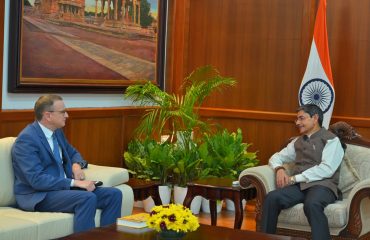 Thiru. Oleg Avdeev, Russian Consul General in Chennai, and his colleagues called on Hon’ble Governor of Tamil Nadu at Raj Bhavan, Chennai on 03.06.2024. The Governor presented them with a copy of the Tirukkural, and they discussed issues of mutual national interest.