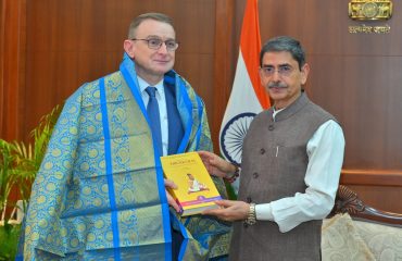 Thiru. Oleg Avdeev, Russian Consul General in Chennai, and his colleagues called on Hon’ble Governor of Tamil Nadu at Raj Bhavan, Chennai on 03.06.2024. The Governor presented them with a copy of the Tirukkural, and they discussed issues of mutual national interest.