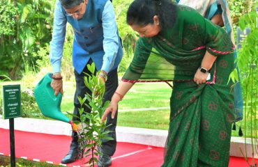 Thiru.R.N Ravi, Hon'ble Governor of Tamil Nadu and First Lady of the State Tmt. Laxmi Ravi along with Raj Bhavan family planted herbal plant saplings on the occasion of World Environment Day, at Raj Bhavan, Chennai - 05.06.2024.