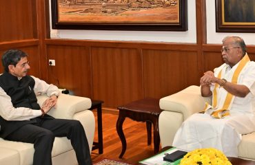 Thiru La Ganesan, Hon'ble Governor of Nagaland, paid a courtesy call to Hon'ble Governor of Tamil Nadu, Thiru R. N. Ravi at Raj Bhavan, Chennai - 07.02.2024.