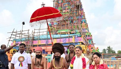 Thiru. R.N.Ravi, Hon'ble Governor of Tamil Nadu and First Lady of Tamil Nadu, Tmt.Laxmi Ravi, along with Guru Maha Sannidhanam of Dharmapuram Adheenam & other Adheenams and countless devotees participated in the Maha Kumbabhishekam of Sri Kampagareshwara Swamy Temple and prayed for the good health, well-being and prosperity for all, at Kumbakkonam on 02.02.2024.