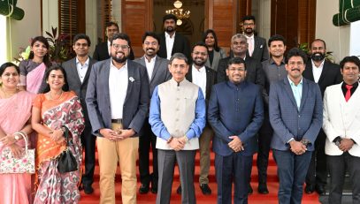 Thiru.R.N.Ravi, Hon'ble Governor of Tamil Nadu, had an extensive and extremely fruitful interaction on a wide range of subjects, with the executive committee members of CII Young Indians, Madurai Chapter at Raj Bhavan, Chennai on 13.02.2024.