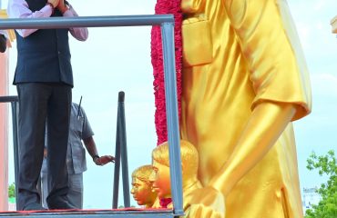 Thiru.R.N.Ravi, Hon’ble Governor of Tamil Nadu, participated as chief guest at the Celebration of 122nd Birthday of Perunthalaivar Kamaraj and paid floral tributes to the statue of Great National Leader Kamaraj at Kamaraj College of Engineering and Technology, Virudhunagar District - 13.07.2024.