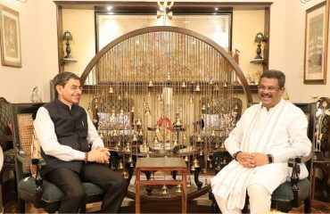 Thiru. R.N. Ravi, Hon'ble Governor of Tamil Nadu called on Thiru. Dharmendra Pradhan, Hon'ble Minister of Education, Government of India and discussed ways and means to take the higher education in Tamil Nadu to the higher level, at New Delhi - 17.07.2024.