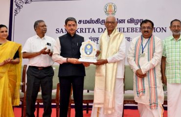 Thiru.R.N.Ravi, Hon’ble Governor of Tamil Nadu, felicitated eminent Samskrita scholars at Samskrita day celebration held at Raj Bhavan, Chennai - 19.08.2024.