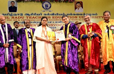 Thiru. R.N. Ravi Hon’ble Governor of Tamil Nadu and Chancellor of the Tamil Nadu Teachers Education University, presented the degrees and medals to students at the 11th convocation of the Tamil Nadu Teachers Education University, at Convocation Hall, Tamil Nadu Open University Campus, Chennai on 01.10.2024. Dr.Govi.Chezhiaan, Hon’ble Minister for Higher Education, Government of Tamil Nadu, Prof.Pankaj Arora, Chair Person, National Council for Teachers Education and other dignitaries were present.
