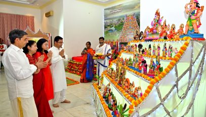 Thiru.R.N.Ravi, Hon’ble Governor of Tamil Nadu and Tmt.Laxmi Ravi, First Lady of Tamil Nadu, performed Navaratri Puja and inaugurated 10 day long Navaratri Kolu celebration at Raj Bhavan, Chennai - 03.10.2024.