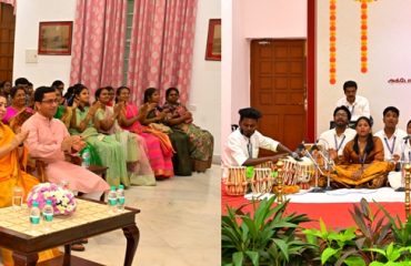 Thiru.R.N.Ravi, Hon’ble Governor of Tamil Nadu and Tmt.Laxmi Ravi, First Lady of Tamil Nadu, witnessed the Songs on Navarathiri by PSNA Emphatic Fine Arts on the sixth day of Golu, at Raj Bhavan, Chennai on 08.10.2024. “Amma Anandadaayini” a musical offering on Godess Durga by Kalaimamani S. J. Jananiy & Team also attracted the audience and students from Velammal bodhi campus, kolapakkam.