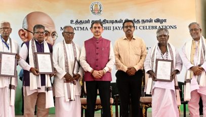 Thiru. R.N.Ravi, Hon'ble Governor of Tamil Nadu, felicitated 07 Gandhians for their distinguished service to the society, on the occasion of Gandhi Jayanthi Celebrations, held at Gandhi Mandapam, Guindy, Chennai - 02.10.2024.