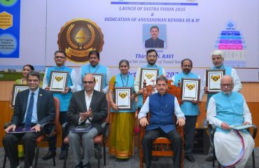 Thiru. R.N. Ravi, Hon'ble Governor of Tamil Nadu, felicitated the Core Committee Members for their contribution for the 'Sastra Vision 2035' document of SASTRA Deemed University, Thanjavur - 19.10.2024.