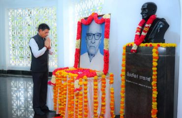 Thiru.R.N.Ravi, Hon'ble Governor of Tamil Nadu, paid floral tributes to Shri C. Rajagopalachari on his birth anniversary at Rajaji Memorial, Gandhi Mandapam, Chennai - 10.12.2024